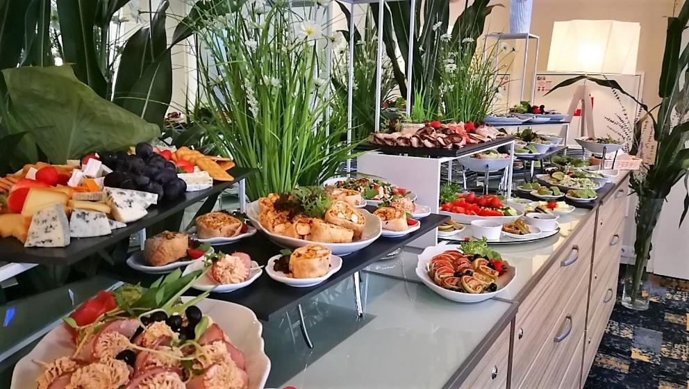 Green Garden Hotel ราชิน ภายนอก รูปภาพ