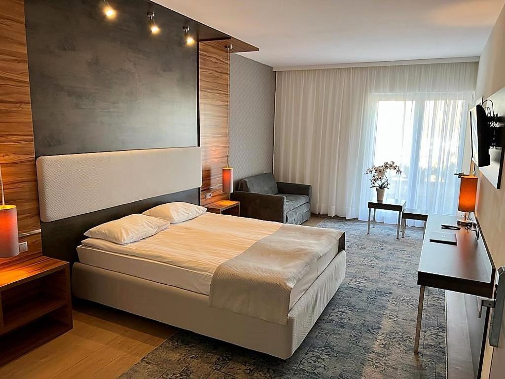 Green Garden Hotel ราชิน ภายนอก รูปภาพ