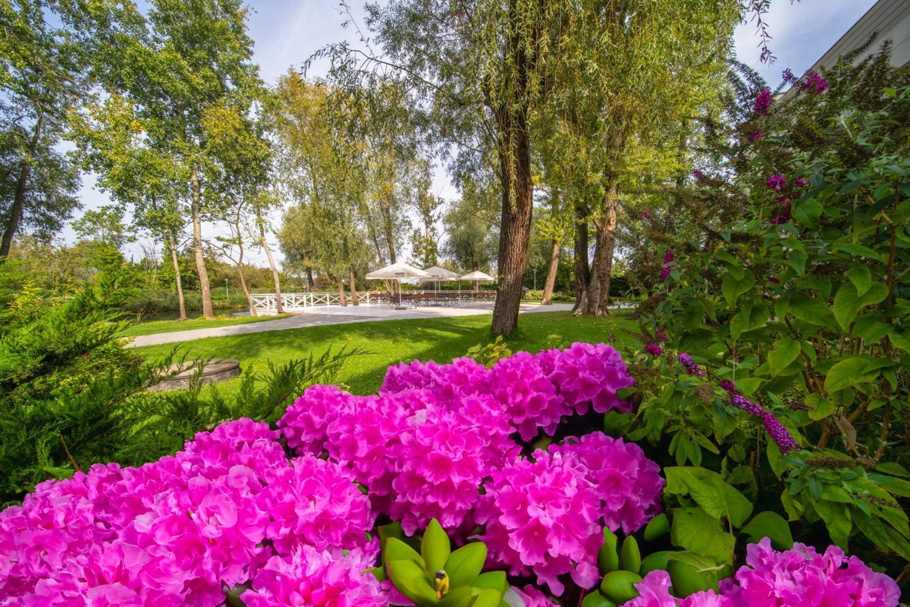 Green Garden Hotel ราชิน ภายนอก รูปภาพ